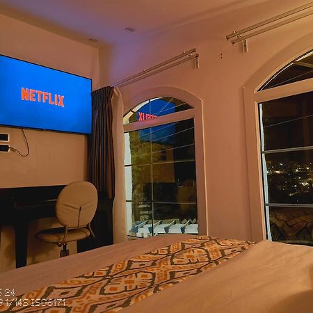 Celestia Boutique Inn - Boutique Stay Overlooking Jerash Ruins Jarash Exterior photo