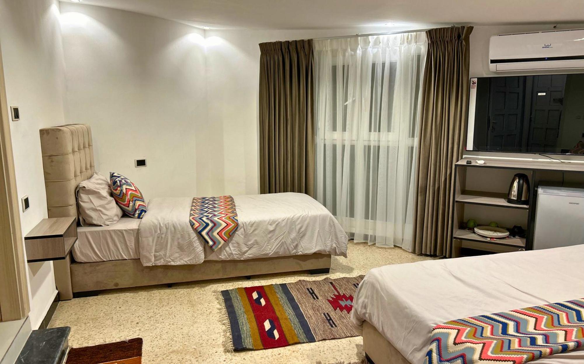 Celestia Boutique Inn - Boutique Stay Overlooking Jerash Ruins Jarash Room photo
