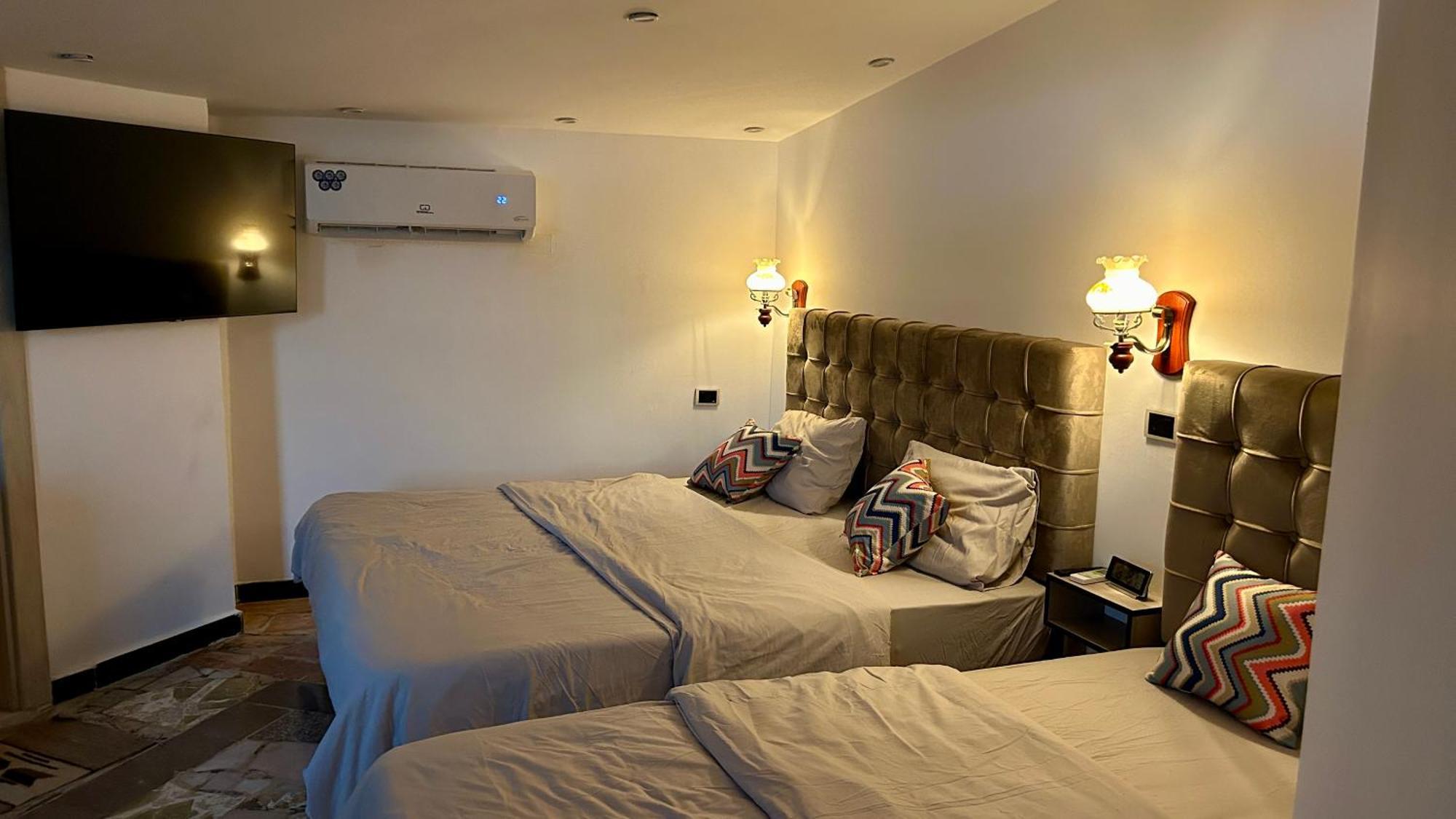 Celestia Boutique Inn - Boutique Stay Overlooking Jerash Ruins Jarash Room photo