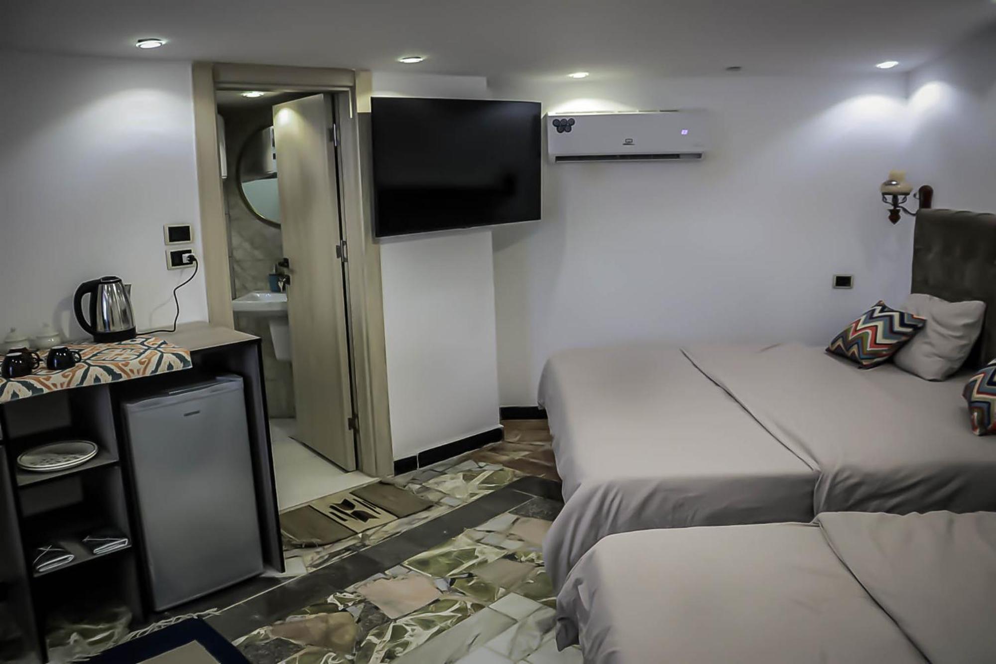Celestia Boutique Inn - Boutique Stay Overlooking Jerash Ruins Jarash Room photo